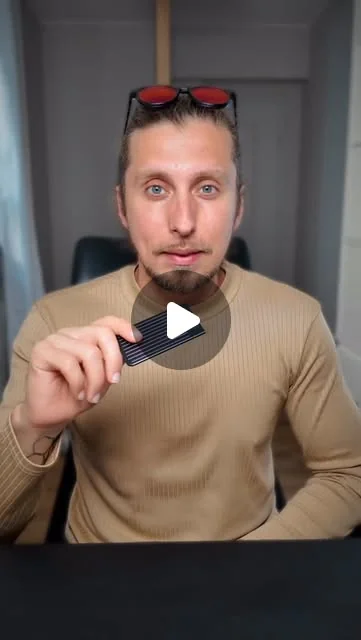 Kadr filmu Adam Kuziora o PLAUD